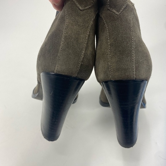 Marc Fisher Saint Suede taupe pull on Chelsea booties 10 - Picture 4 of 9